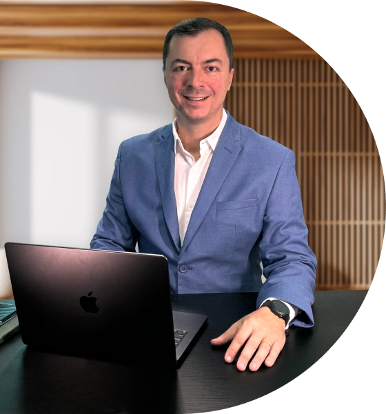 Doutor Rodrigo Oliveira no Escritório