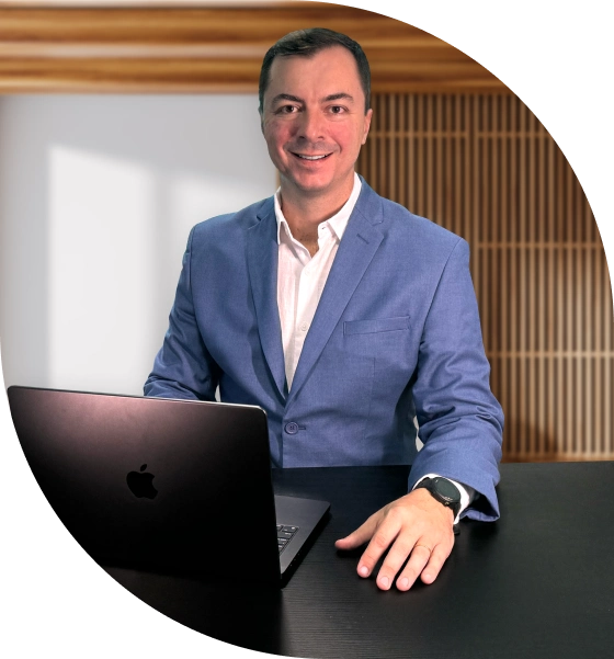 Doutor Rodrigo Oliveira no Escritório